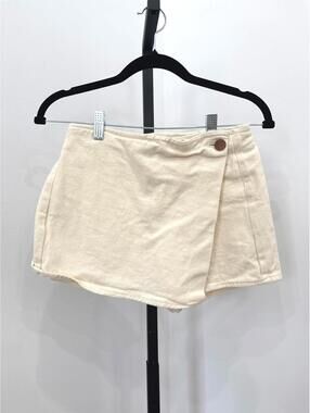 Area Stars Small Cream Beige Wrap Style Skort with Button Detail